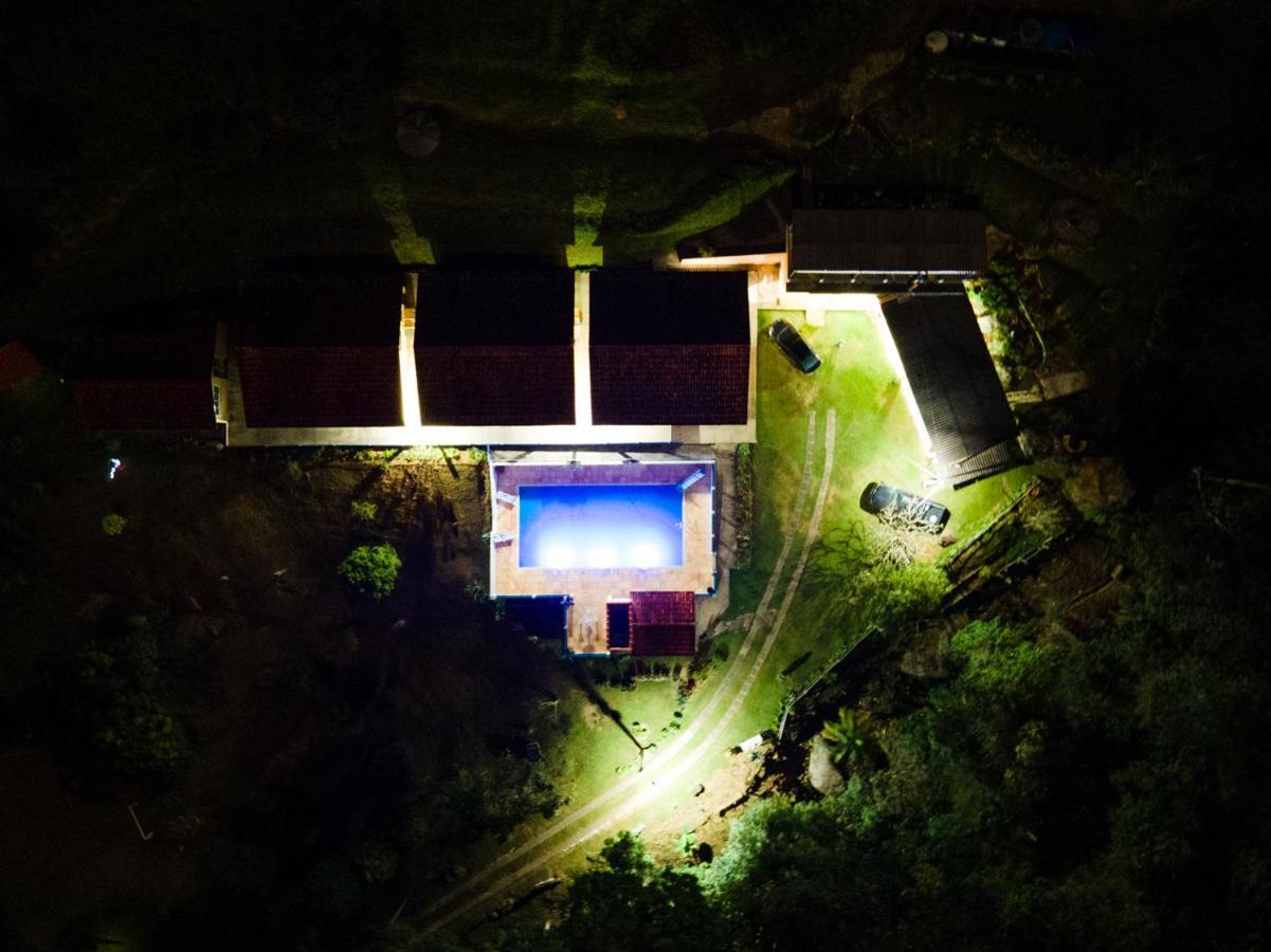 Pousada Na Regiao De Extrema A 1 Hora De Sp Luaran gambar